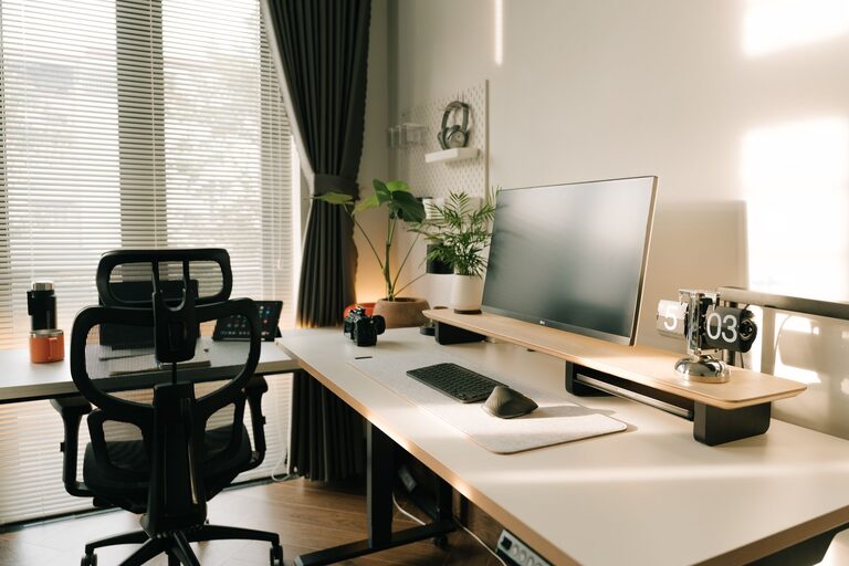 Tips for Creating a Cozy and Functional Home Office Space